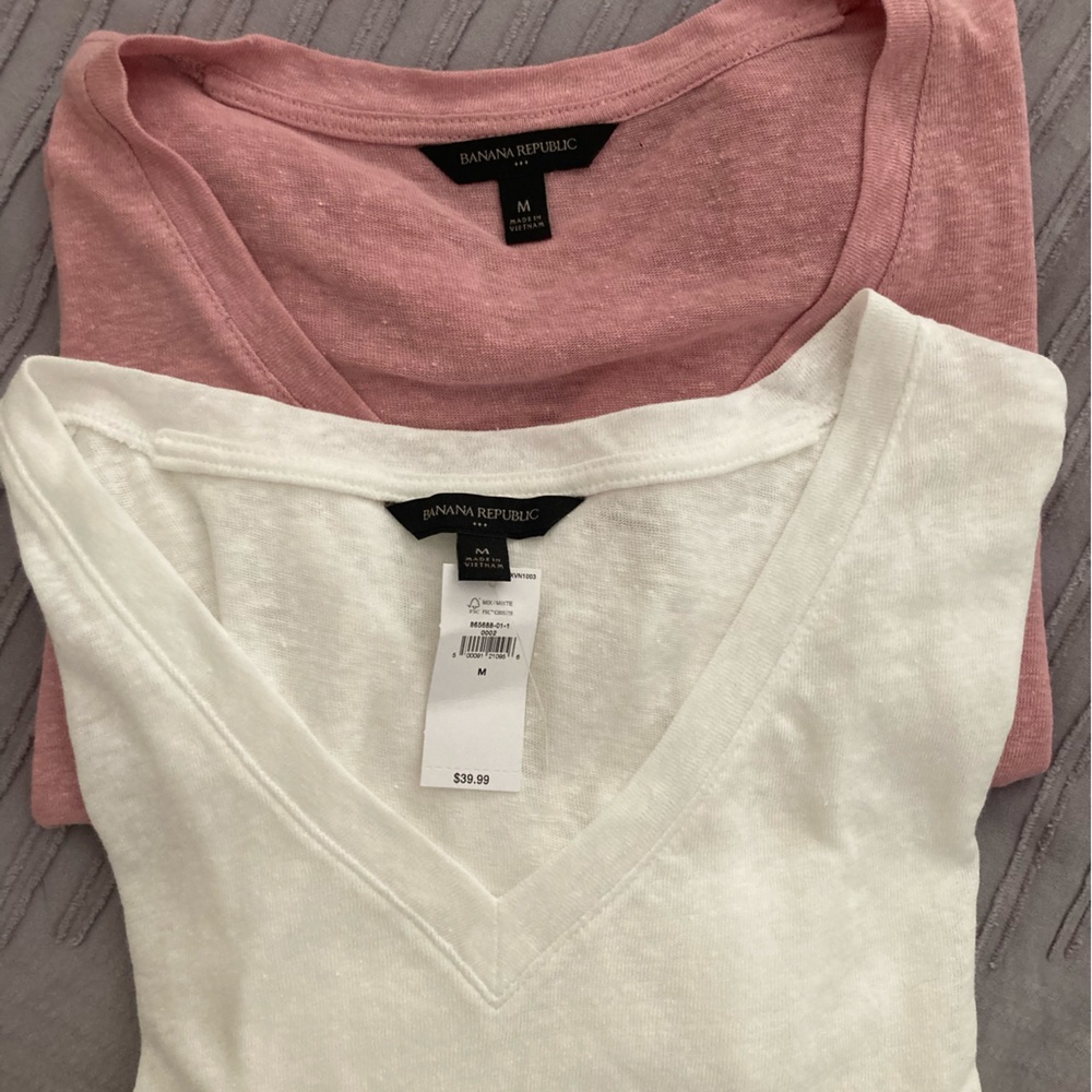 Brand New - Banana Republic Linen Blend T-Shirts.
